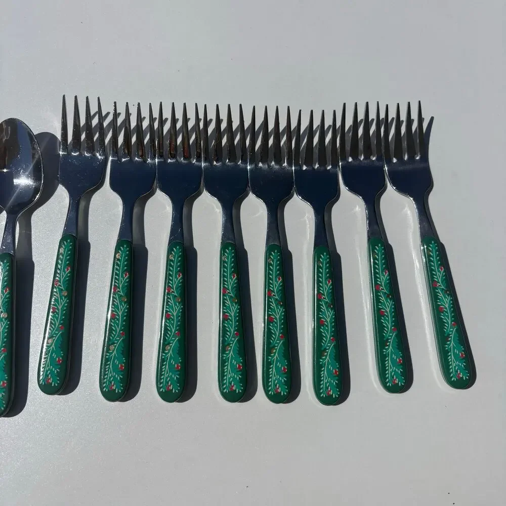 24 piece Green with red leaf design Flatware